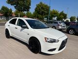 Mitsubishi Lancer 1.5 Invite - Mitsubishi Lancer: 1.5