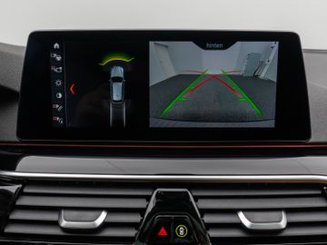 Fahrzeugabbildung BMW 540i xDr Tour Luxury Line HI-FI HUD DAB Panorama