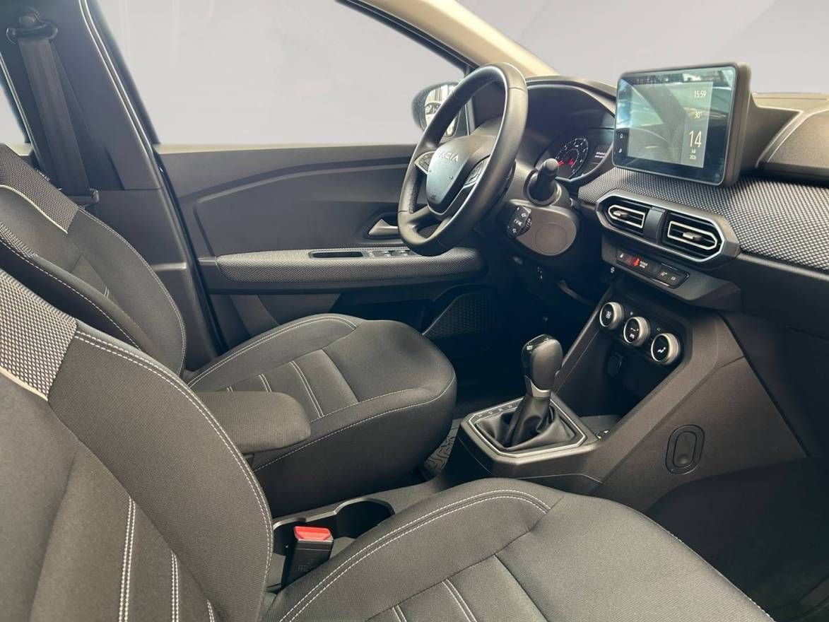 Fahrzeugabbildung Dacia LOGAN TCe 90 1.0