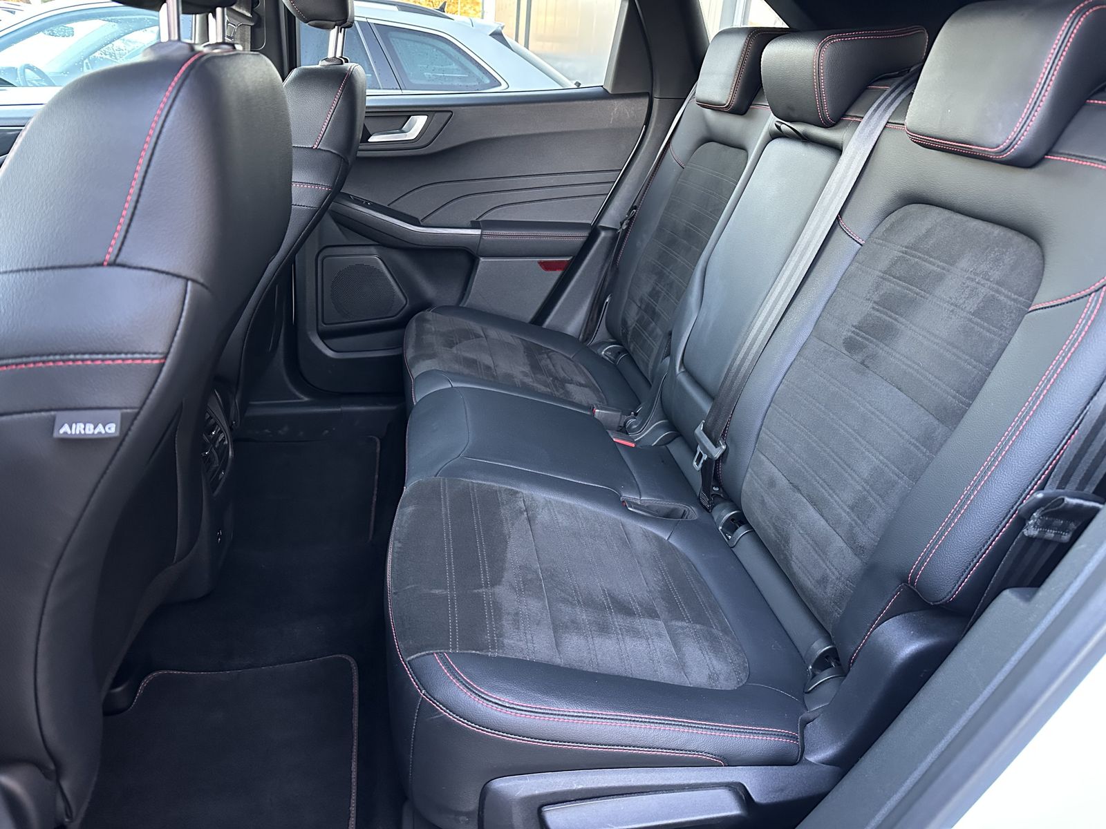 Fahrzeugabbildung Ford Kuga Plug-In Hybrid ST-Line X NAV+LED+KAMERA+PP