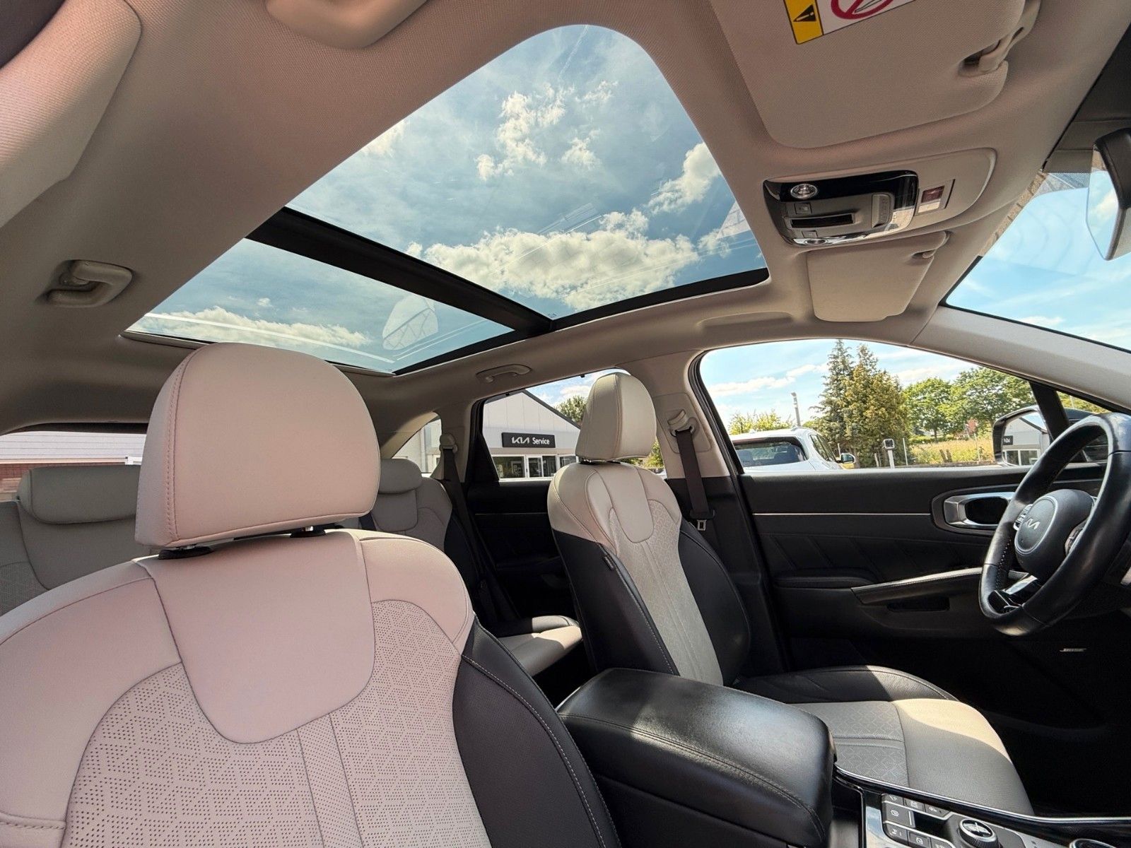 Fahrzeugabbildung Kia Kia Sorento 2.2 CRDi AWD PLATINUM Sporty Glasdac