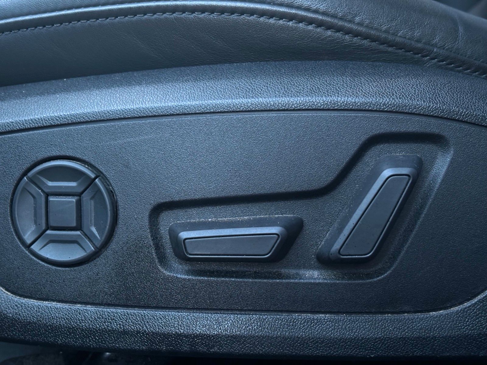 Fahrzeugabbildung Audi A6 Avant 50 TDI *S-Line*Pano*HUD*B&O*Kamera