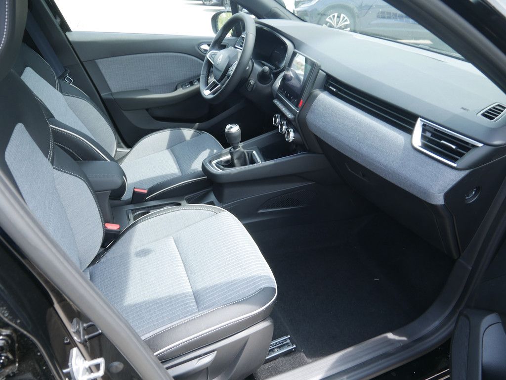 Fahrzeugabbildung Renault Clio Techno TCe 90