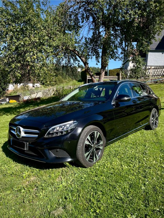 Image of Mercedes-Benz C 180