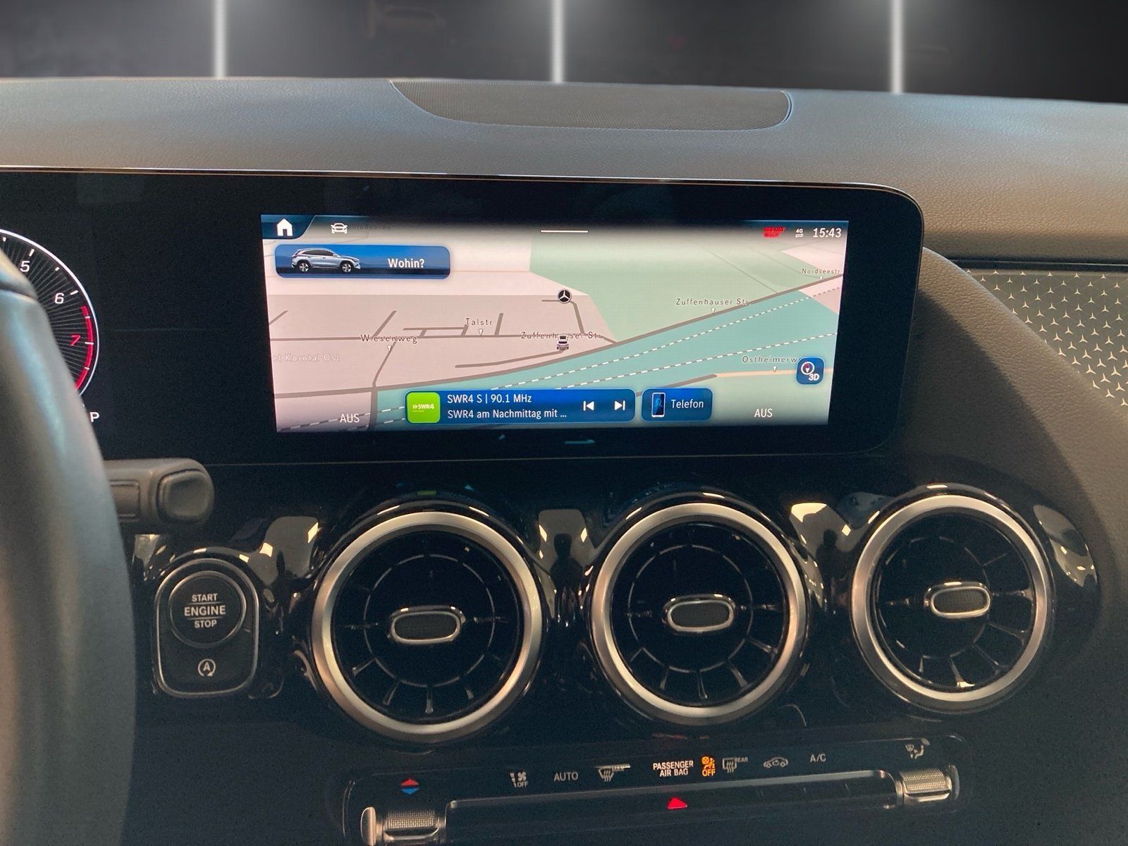 Fahrzeugabbildung Mercedes-Benz GLA 200 Progressive*AHK*Totwink*360°*LED*Easy-P*