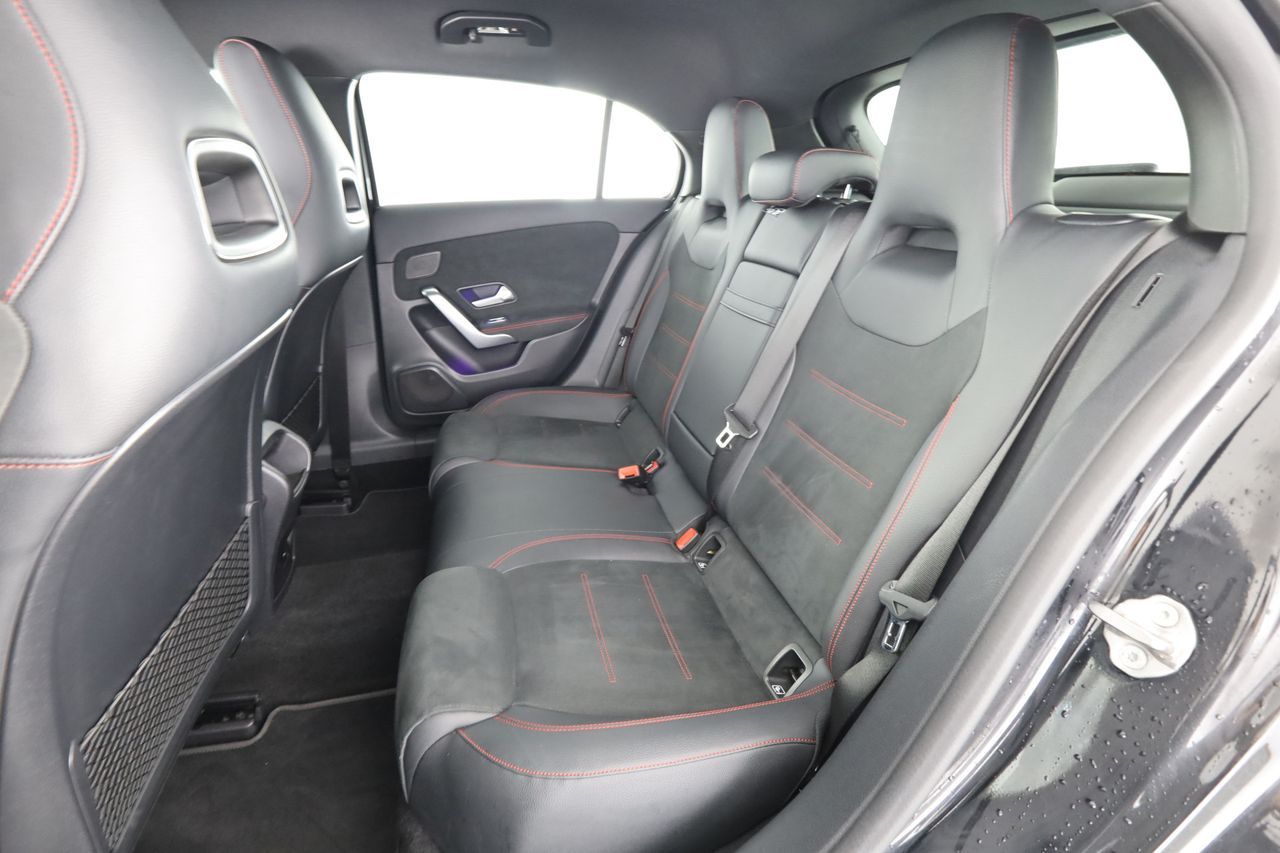 Mercedes-Benz MERCEDES Classe A (W177) A 180 Automatic Premium imagem 3