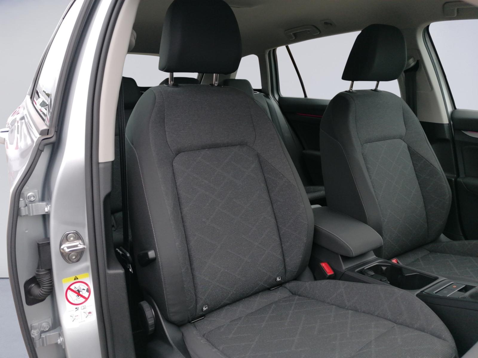 Volkswagen Golf VIII Variant 2.0 TDI Life NAVI+LED+SHZ+PDC+, миниатюра 17