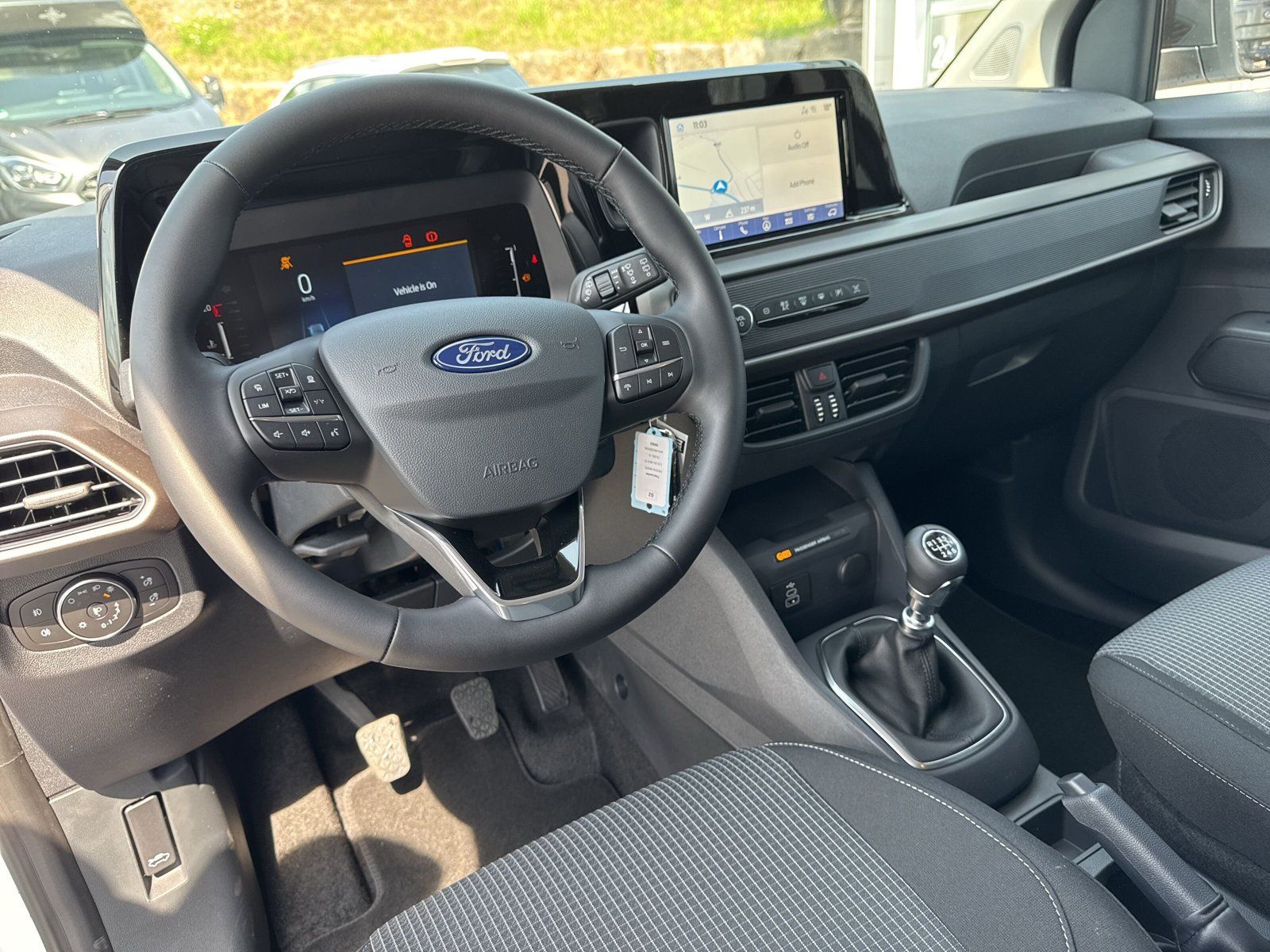 Fahrzeugabbildung Ford Transit Courier Trend Doppelkabine