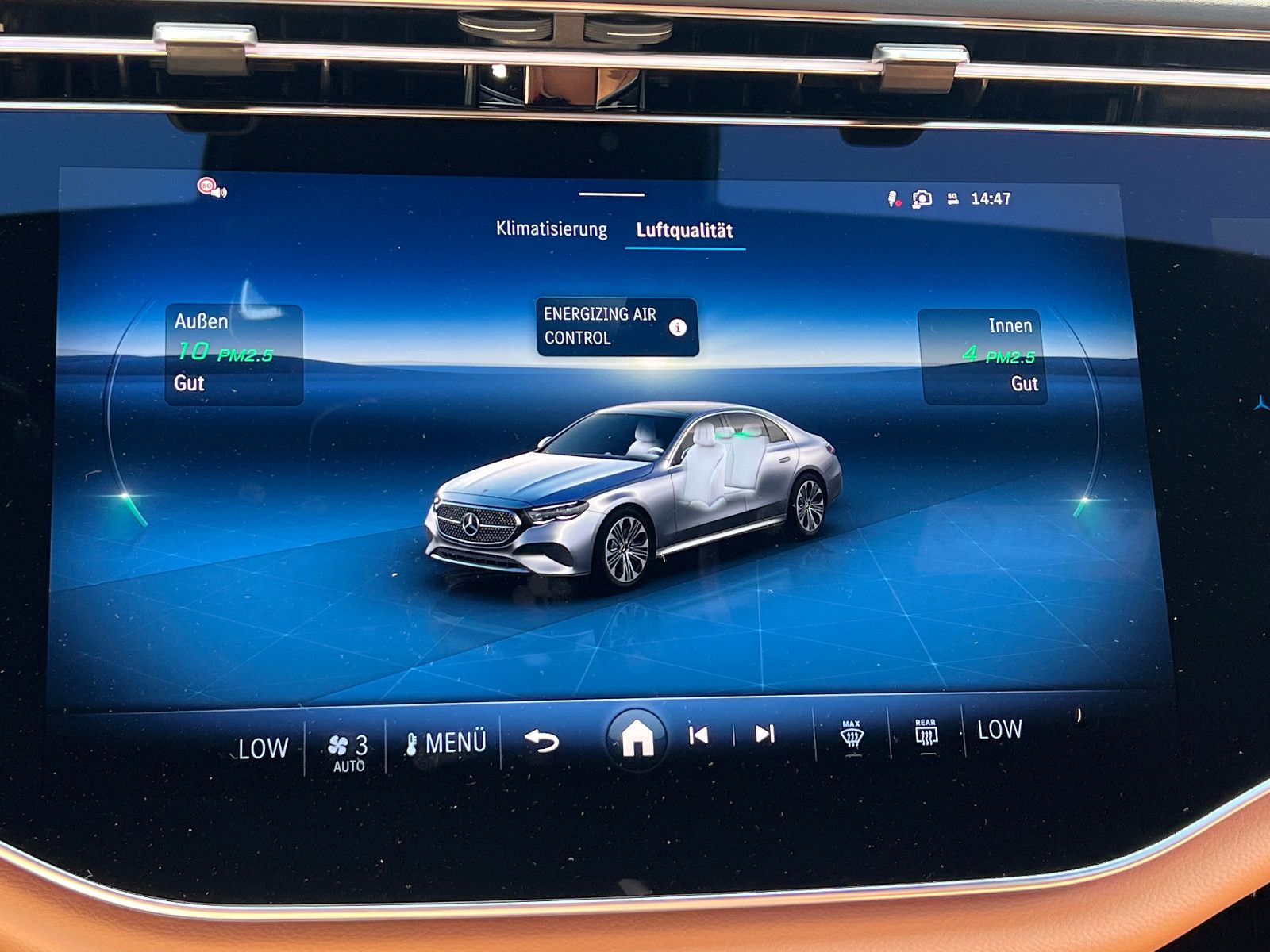 Fahrzeugabbildung Mercedes-Benz E 200 AMG LINE PREMIUM PANO SUPERSCREEN NAPPA