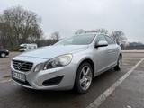 Volvo S60 D3 - - silberne Volvo S60