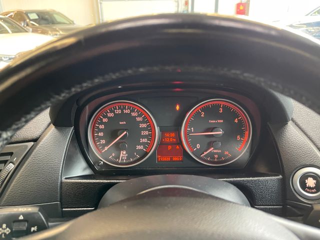 BMW X1 23 d xDrive *M-Sport*AHK*Panorama*Navi*Xenon*