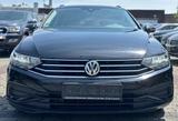 Volkswagen PASSAT  VARIANT NAVI-AUTOMATIK-PDC-SHZ-TEMPOMAT- - VW Passat Gebrauchtwagen in Düsseldorf
