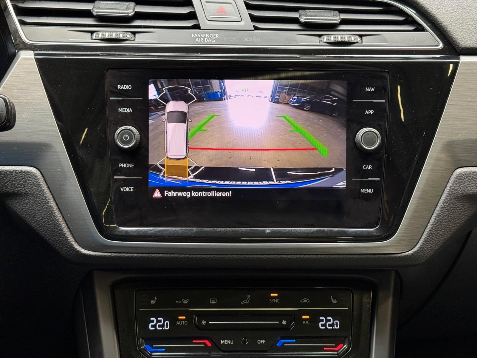 Volkswagen Touran Comfortline BMT/Start-Stopp ACC AHK PANO, миниатюра 17