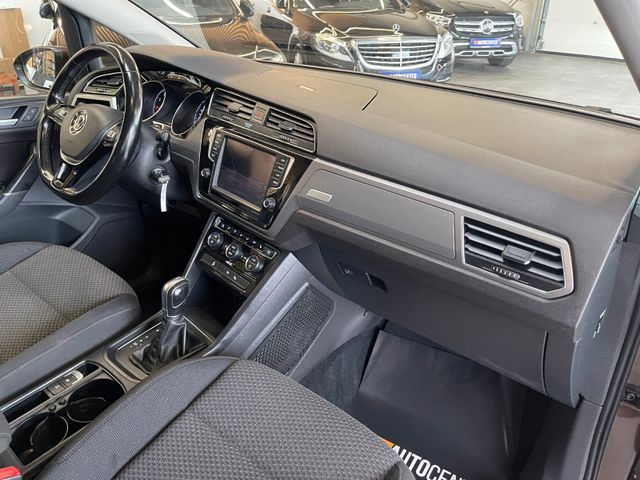 MYAUTOCENTER – Gebraucht- und Jahreswagen mit Werkstattservice in Pfaffenhofen Volkswagen Touran Comfortline BMTStart-Stopp *7-Sitzer*TÜV