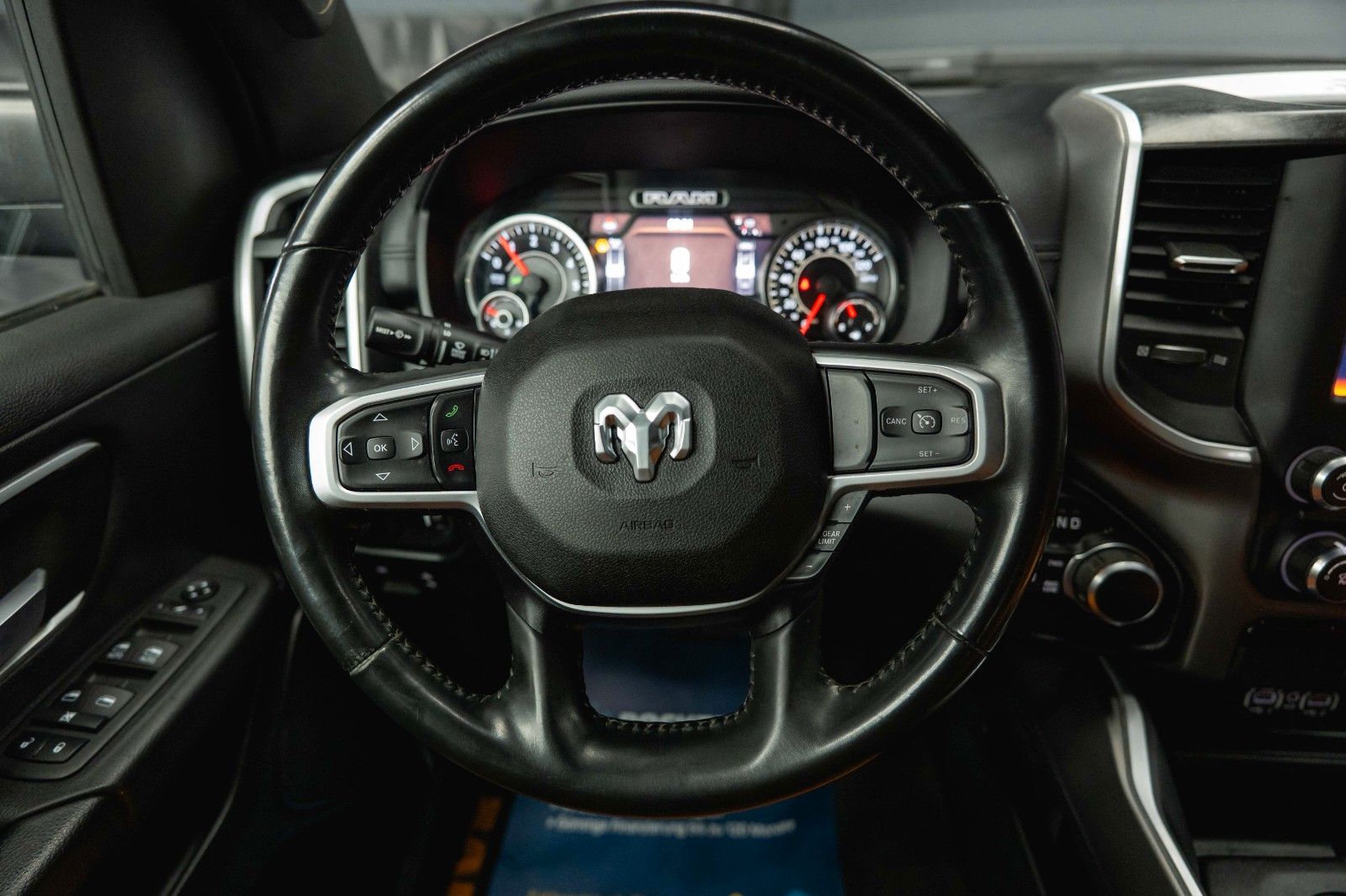 Fahrzeugabbildung Dodge RAM 5.7 V8 HEMI 4x4 COPPERHEAD Offroad LONGBED