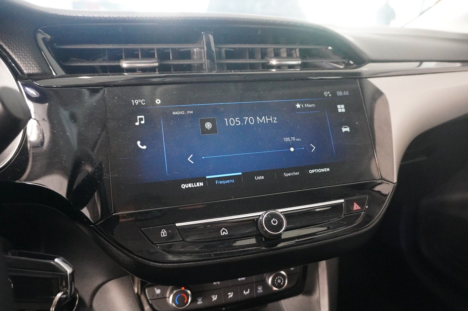 Fahrzeugabbildung Opel Corsa F 1.2 FACELIFT NAVI/LED/KAMERA/VIRTU./SHZ