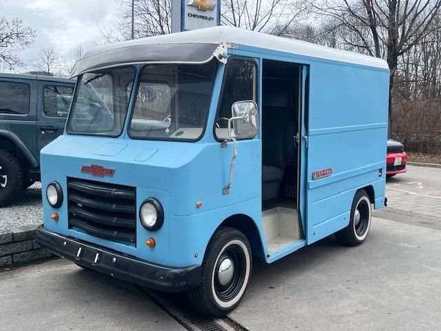 Chevrolet Step Van P10  Lege Koch-Mobil