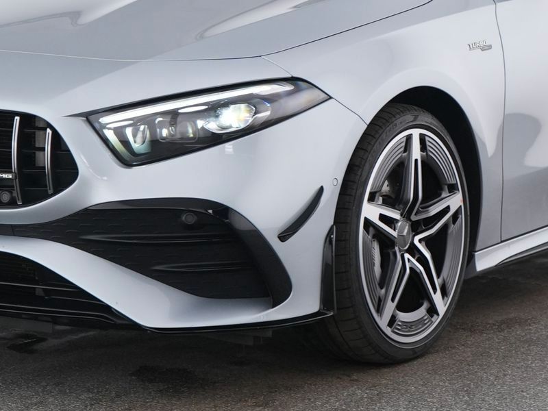Fahrzeugabbildung Mercedes-Benz A 35 AMG 4M Limousine Aero+Pano+Night+Multibeam