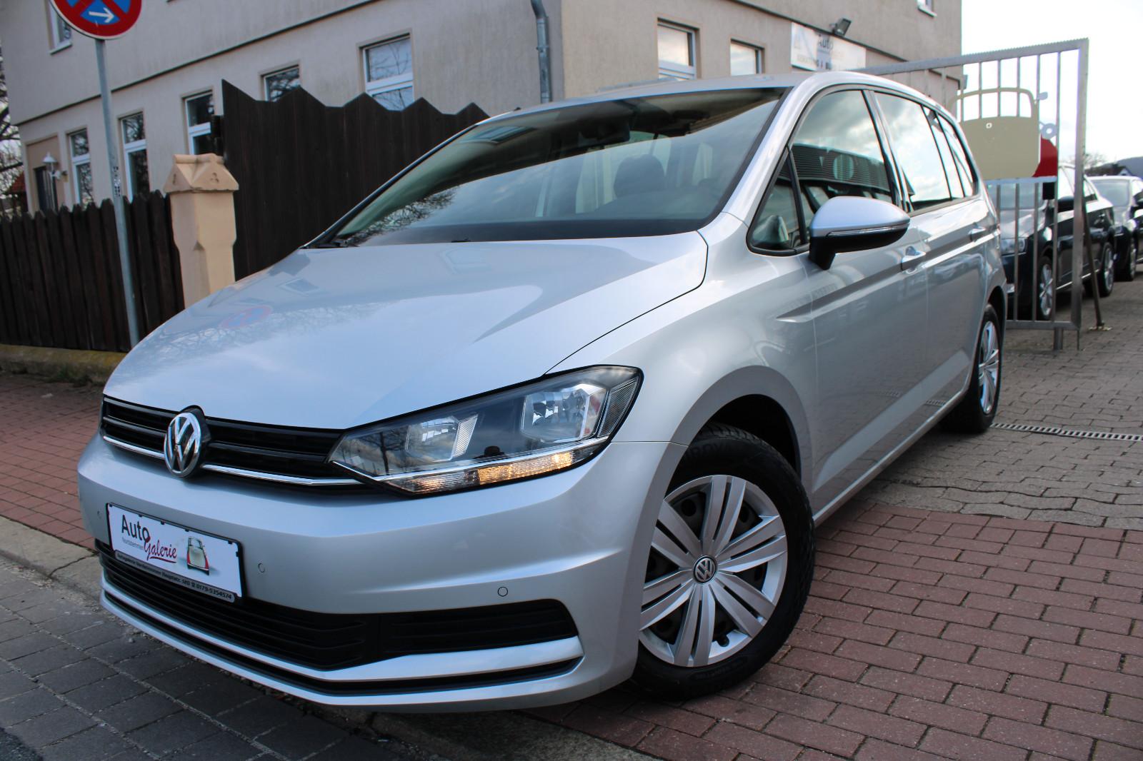 Volkswagen Touran Trendline|7-Sitzer|Navi|Klimaauto.|BT