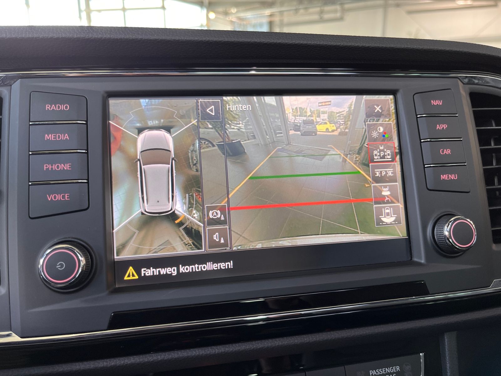 Fahrzeugabbildung CUPRA Ateca 4Drive PANO LED NAVI LEDER 360°