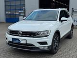 Volkswagen Tiguan Highline BMT/Start-Stopp 4Motion Garantie - Volkswagen Tiguan mit Panoramadach