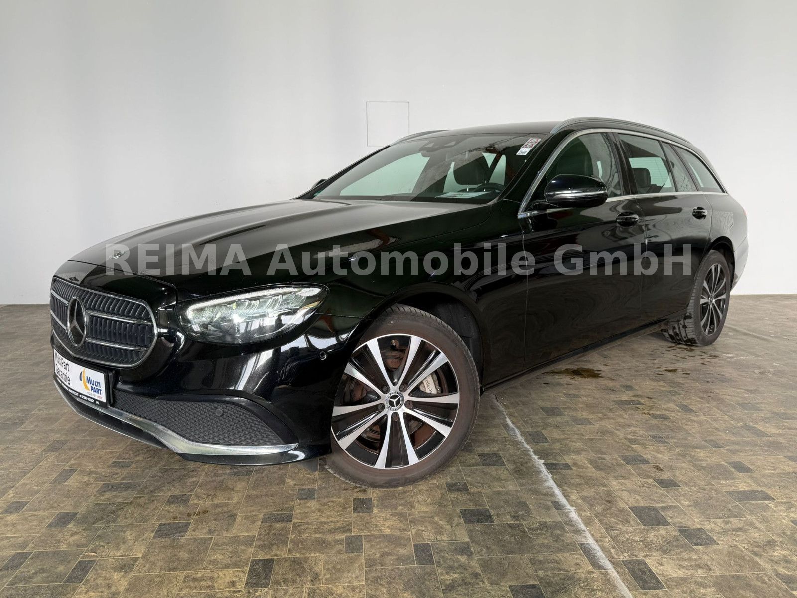 Fahrzeugabbildung Mercedes-Benz E 300 de T 4Matic,