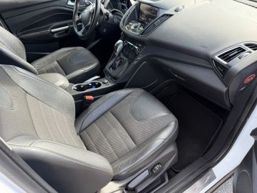 Ford Kuga - 12