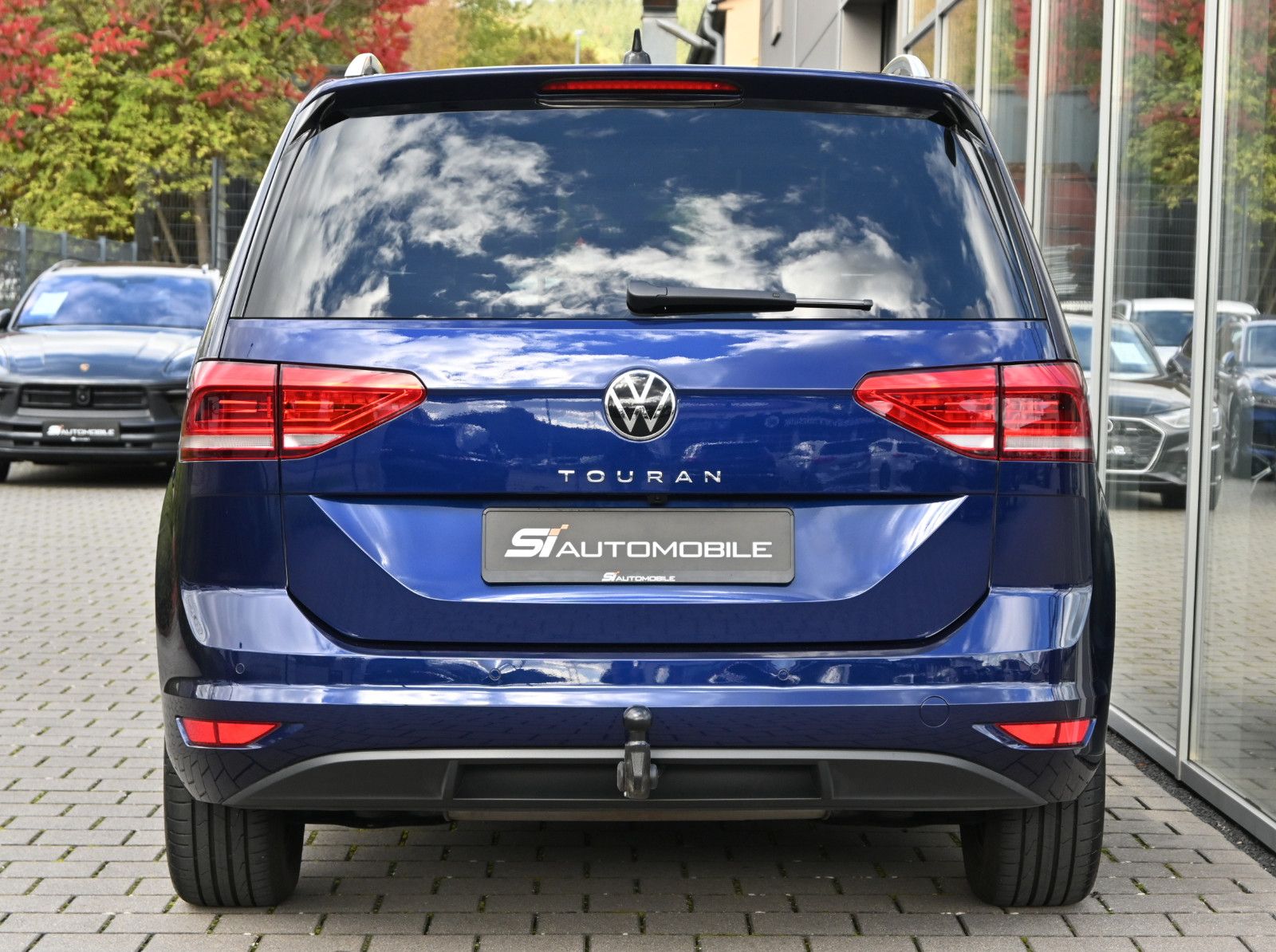 Fahrzeugabbildung Volkswagen Touran 1.5 TSI DSG °ACC°AHK°DYNAUD.°ERGO°STANDHZ