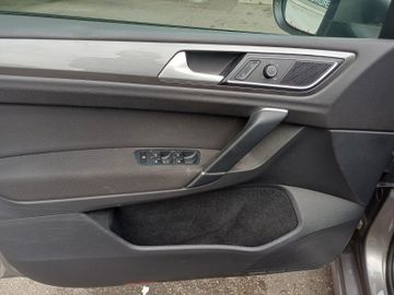Volkswagen Golf - 12