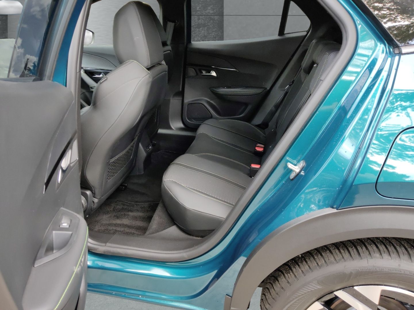 Peugeot 2008 - Bild 9