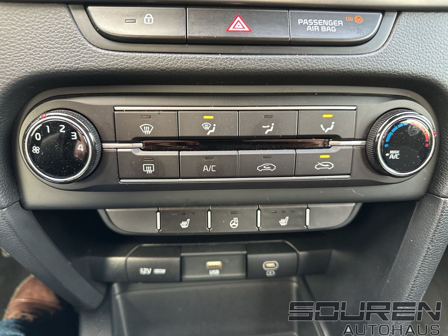 Fahrzeugabbildung Kia XCeed 1.0 T-GDI Edition 7 Emotion Allwetterreife