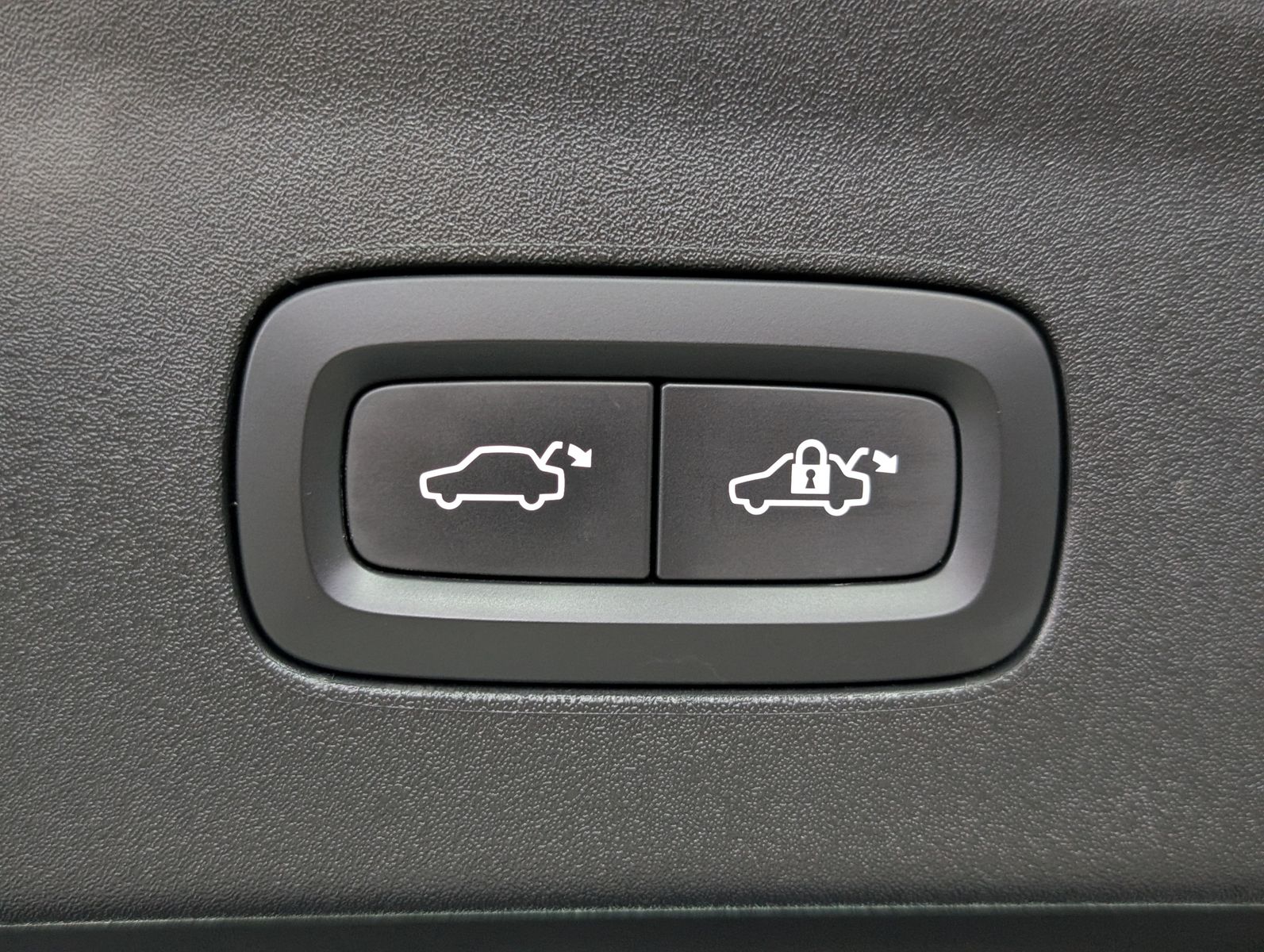 Fahrzeugabbildung Polestar 2 78 KWh Long Range Pilot LED 360° MEMO SoH 96%