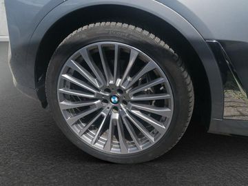 BMW X7 - 12