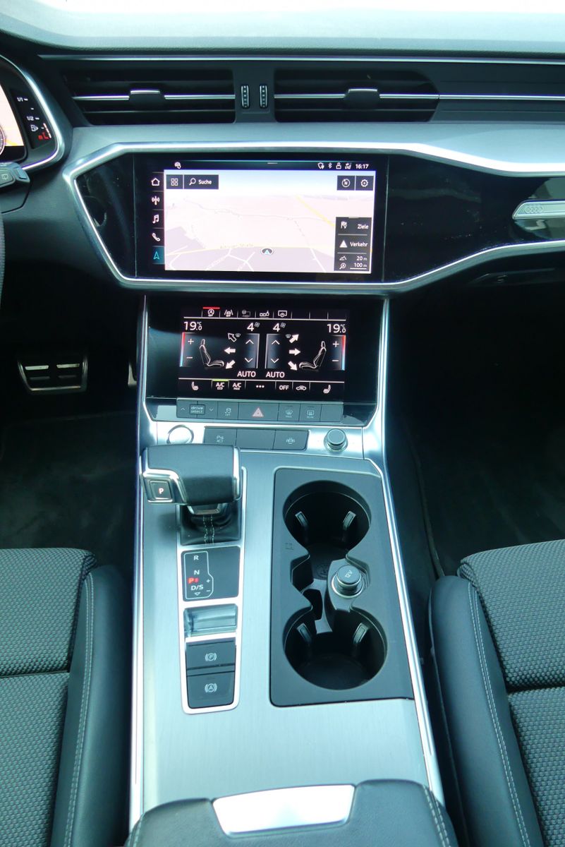 Fahrzeugabbildung Audi A6 Avant 45 TFSI S-Line NAV+LED+VCOCKPIT+PANO+SH