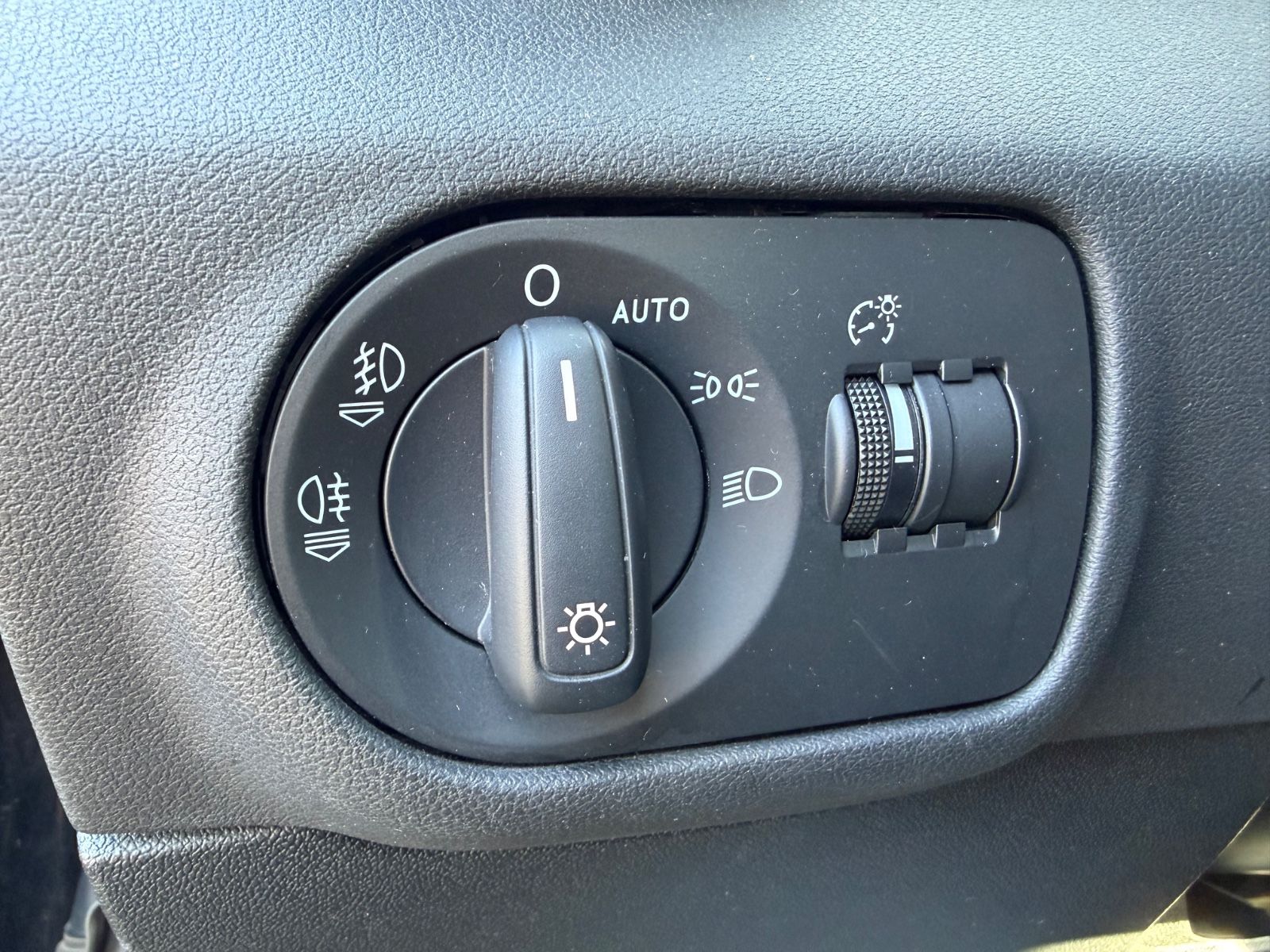 Fahrzeugabbildung Audi A1 °Xenon°Shz°PDC°Alu°Tüv NEU