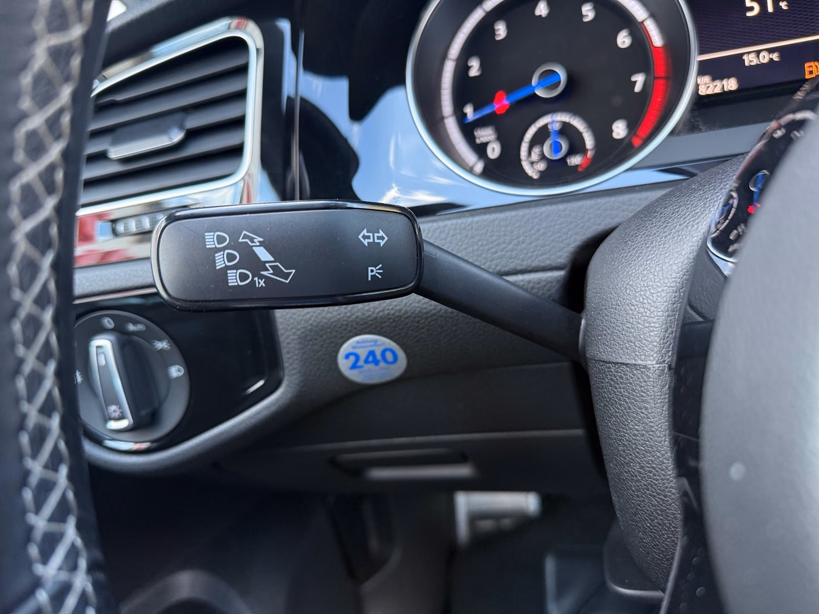 Volkswagen Golf VII 2.0 R BMT 4Motion Xenon Leder PDC Navi