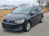 Volkswagen Touran 2.0 TDI SCR DSG Highline*Tüv Neu* - Volkswagen Touran mit Diesel-Antrieb: mit Klimaanlage