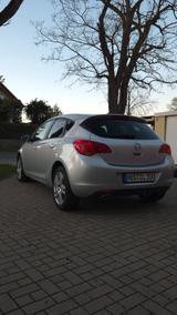 Opel Astra Sports Tourer 1.4 Turbo Edition 140 Ps - Opel Astra: 14 Turbo
