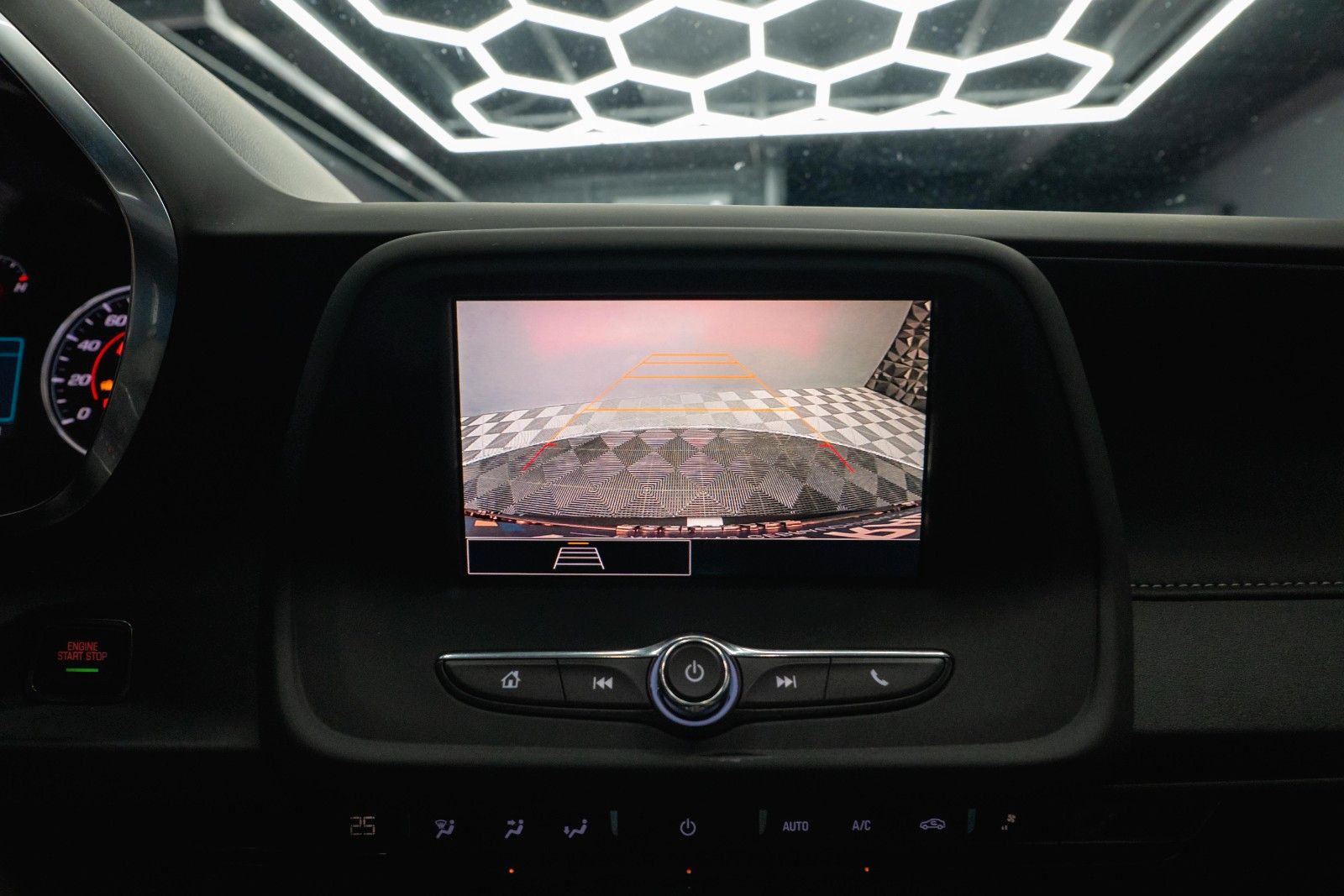 Fahrzeugabbildung Chevrolet Camaro 2.0 Turbo Coupe LT Package *CarPlay*19%