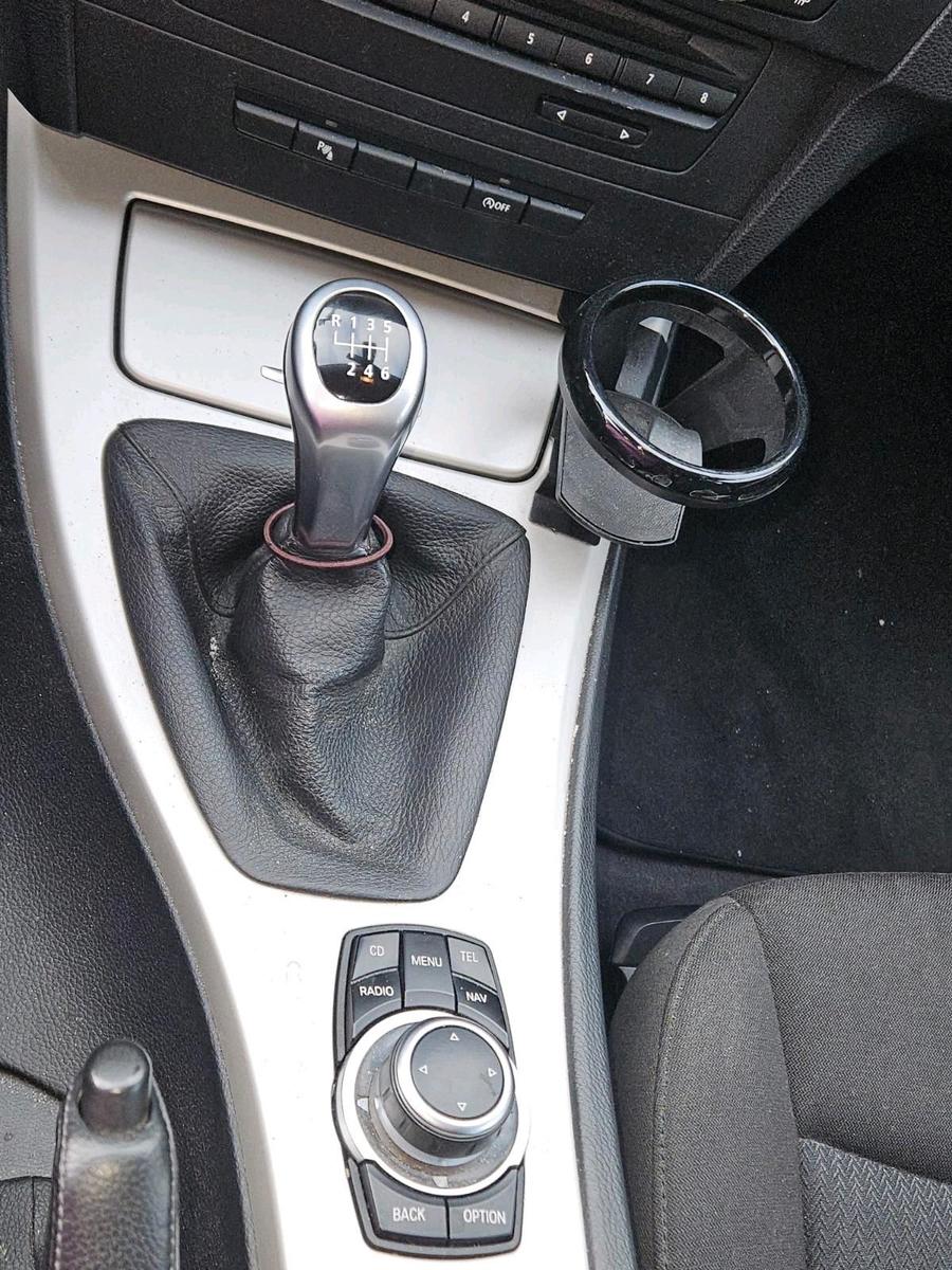 BMW 318 2012 — photo 8