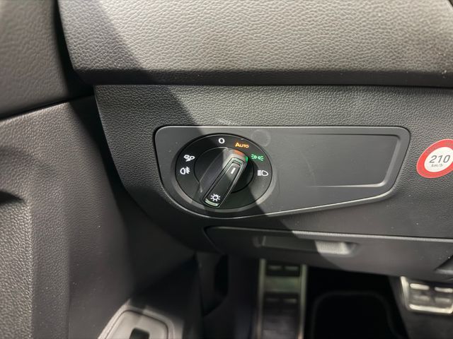 Tiguan Allspace R-Line 2.0 TSI 4M DSG NAVI RFK