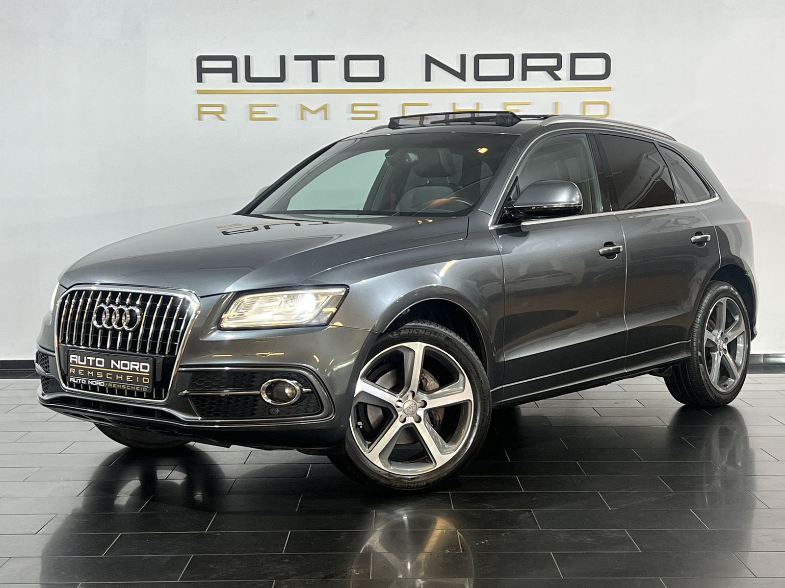 AUDI Q5 2.0 TDI quattro S-Line *Pano*AHK*Xenon+*Leder