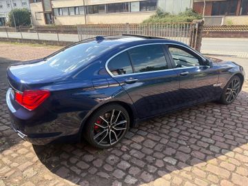BMW 740 - 6