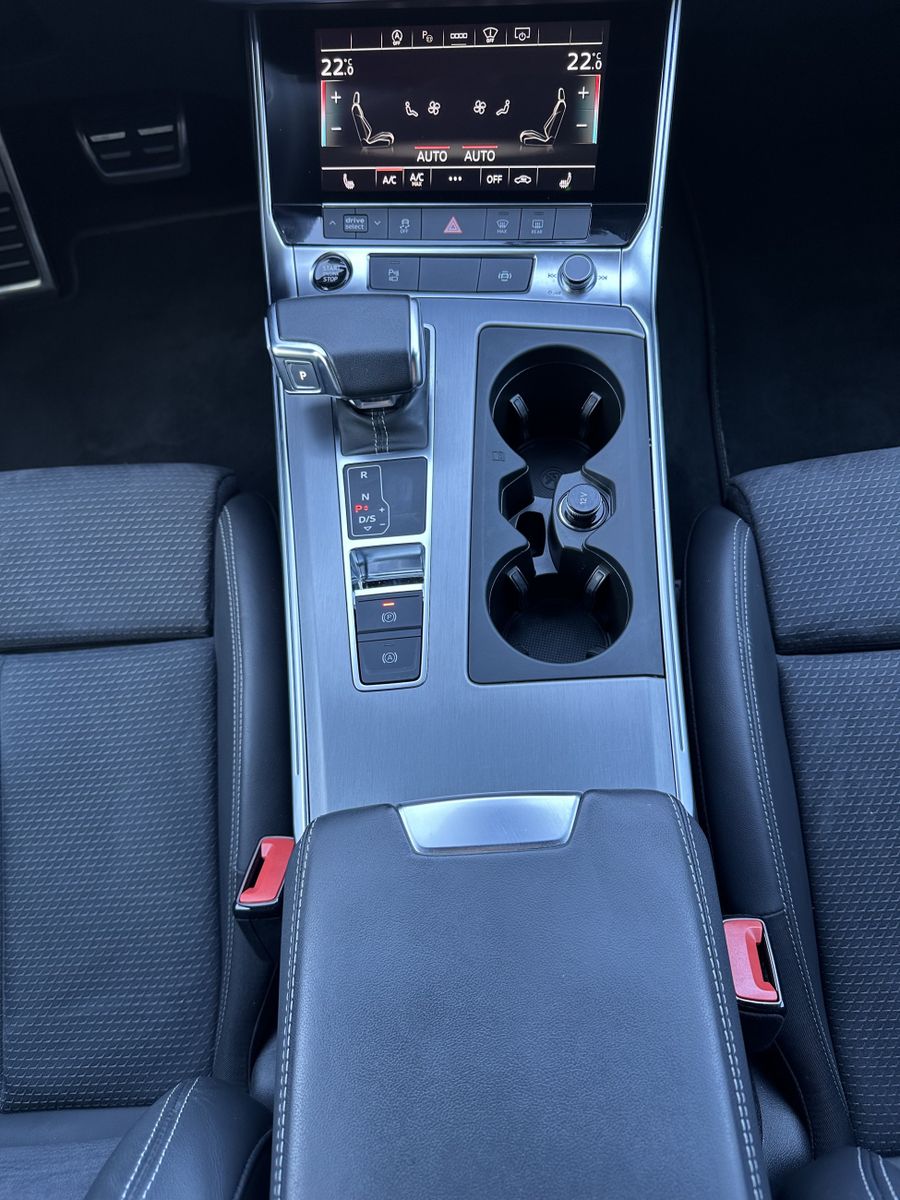 Fahrzeugabbildung Audi A6 Avant 50 TDI Qu S-Line NAV+LED+HUD+20ZOLL+AHK