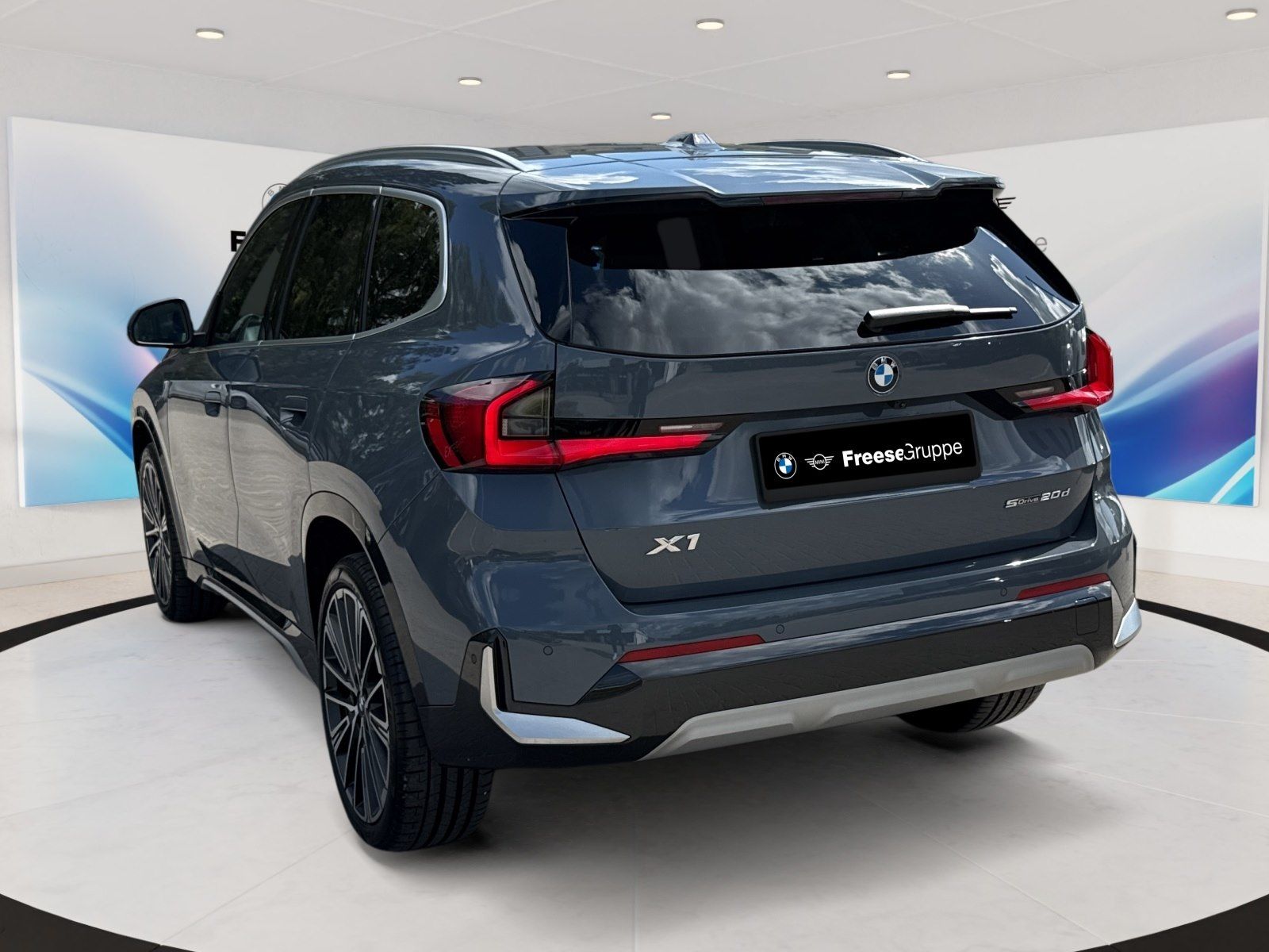 BMW X1 sDrive20d xLine xLine AHK 360° HEAD-UP RFK foto 4