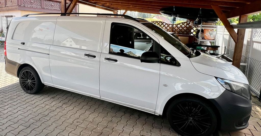 Image of Mercedes-Benz Vito