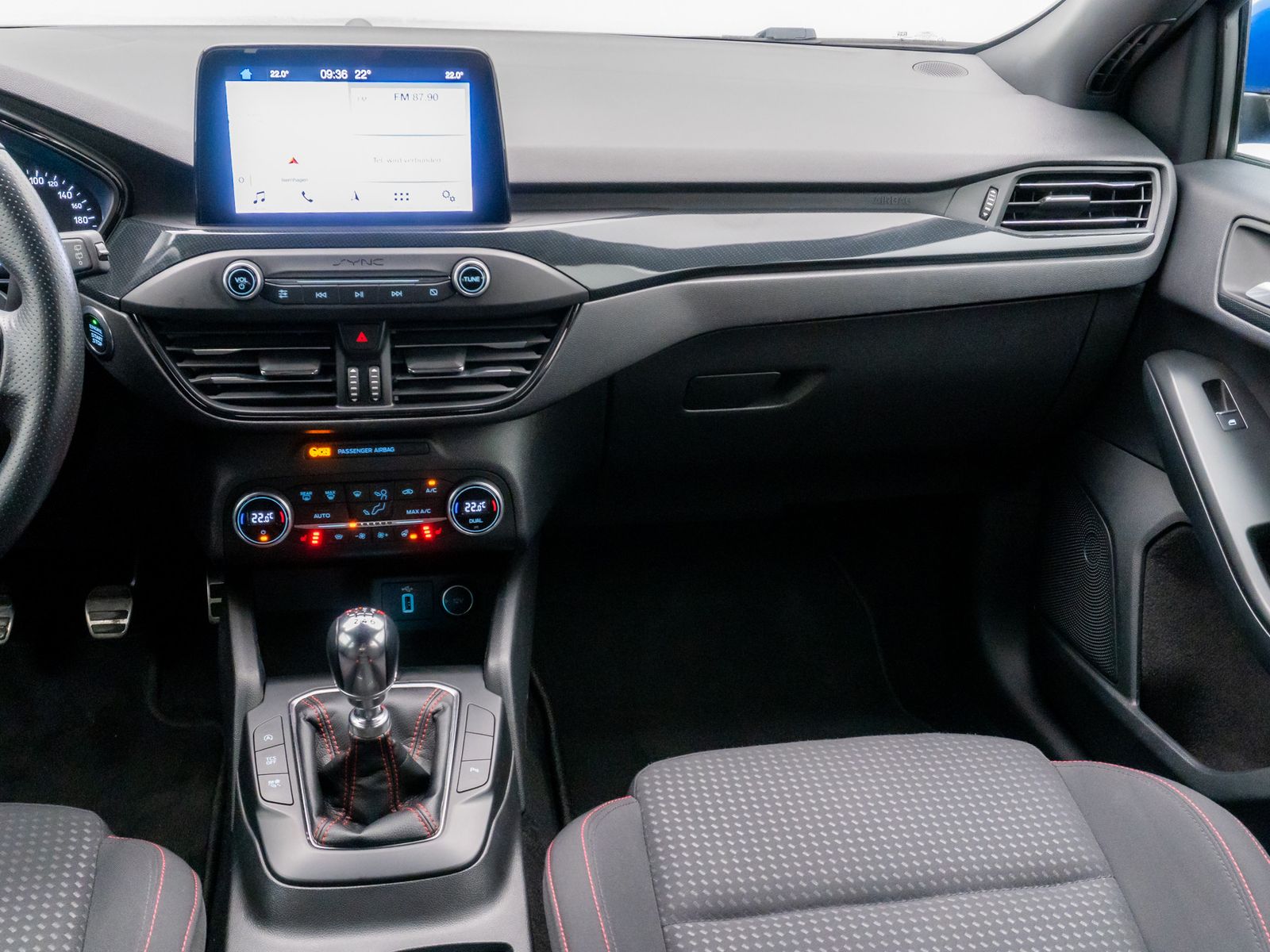 Fahrzeugabbildung Ford Focus ST-Line Kamera ACC LED Komfort HiFi Sport