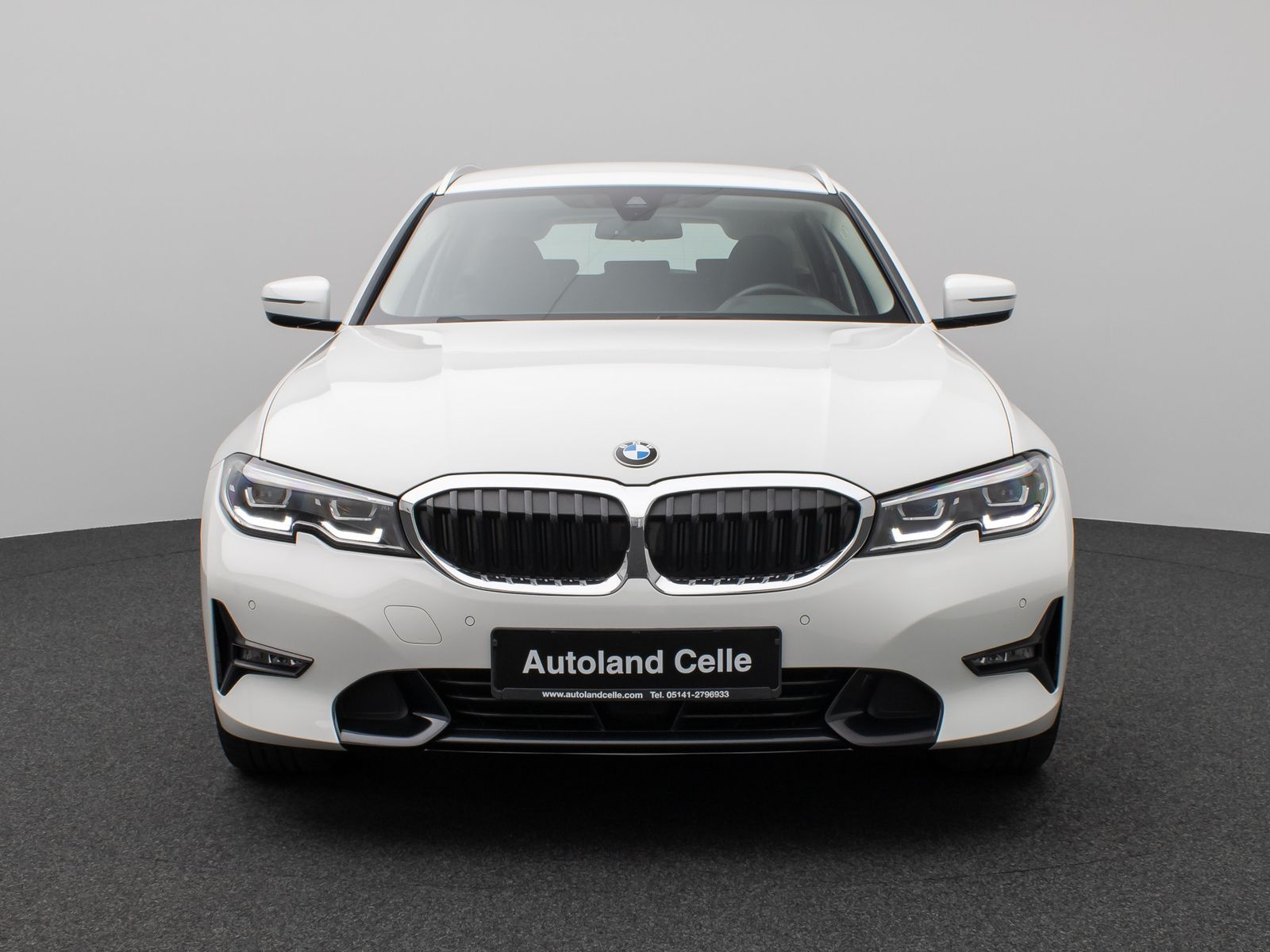 Fahrzeugabbildung BMW 330e xD Sport Line Kamera DAB Stop&Go Alarm LED
