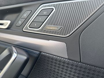 BMW iX2 xDrive30 M Sportpaket Head-Up HK HiFi DAB