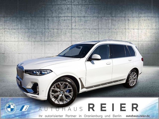 BMW X7 xDrive40d 21″,HUD,PanoSky,BMW NV,Sthzg,AHK